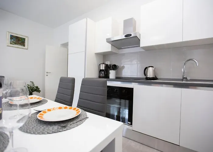 Triple A Διαμέρισμα *